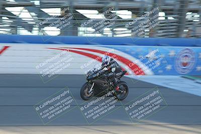 media/Nov-26-2022-Fastrack Riders (Sat) [[b001e85eef]]/Level 2/Session 1 Front Straight/